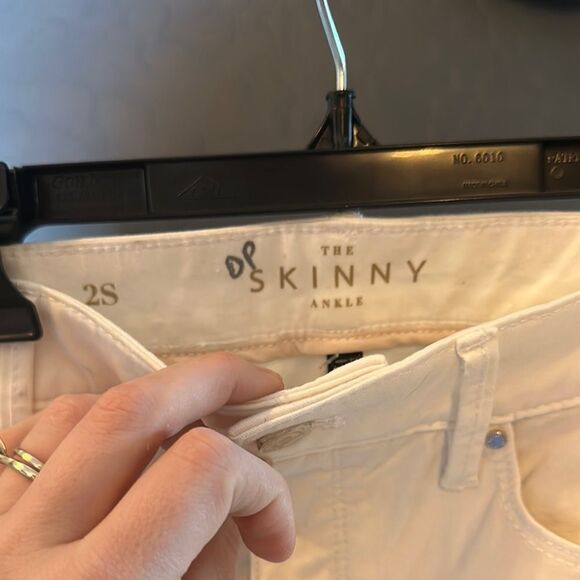 White House Black Market Women's White Ankle Jeans - Picture 2 of 7